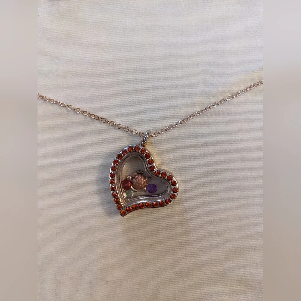 Floating Charm Locket Necklace Orange Rhinestone Memory Pendant Gold Tone T5B8E